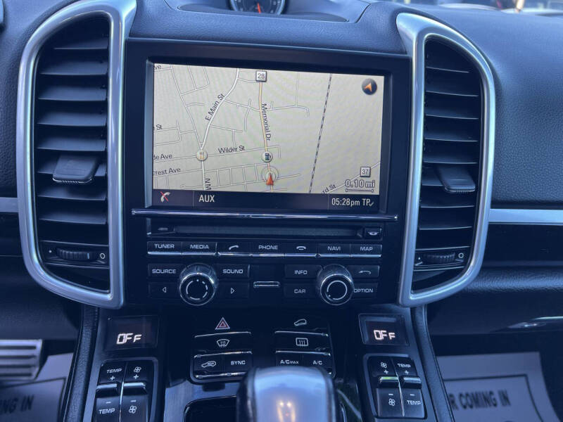 2016 Porsche Cayenne S