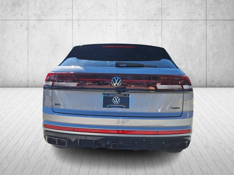 2026 Volkswagen Atlas Cross Sport SEL R-Line Black 4Motion