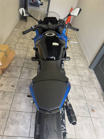 2024 Suzuki GSX-8R