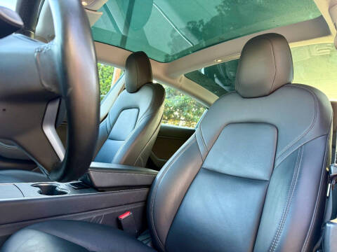 2019 Tesla Model 3 Standard Range Plus