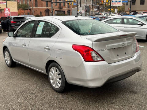 2019 Nissan Versa