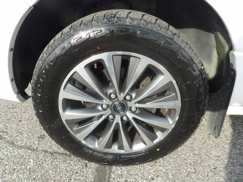 2016 Lincoln Navigator Select