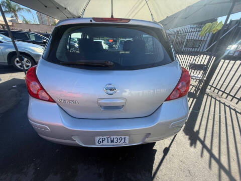 2011 Nissan Versa 1.8 S