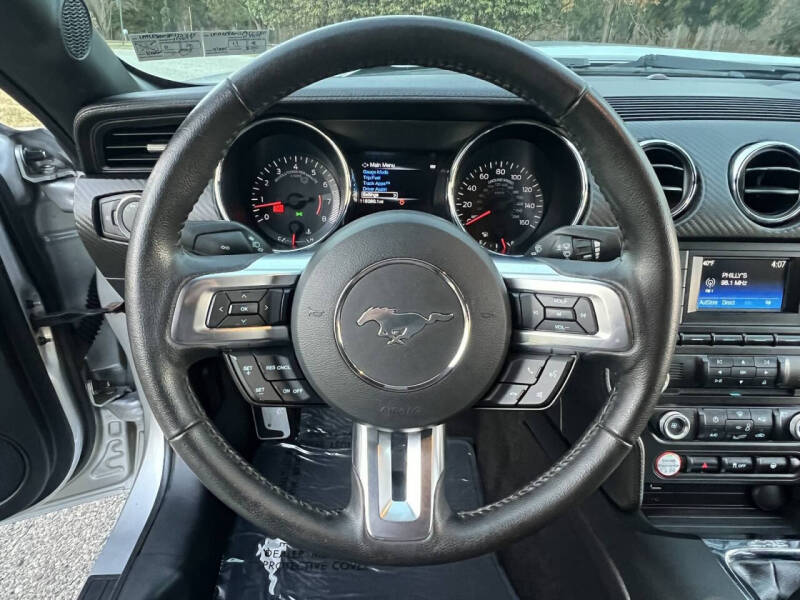 2015 Ford Mustang V6