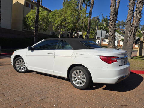 2012 Chrysler 200 Touring