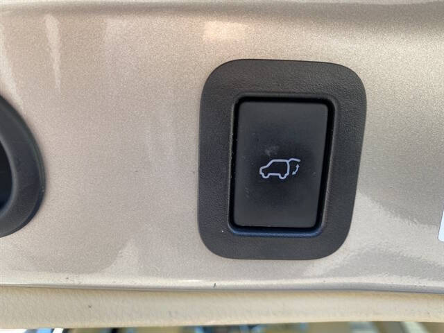 2014 Toyota Highlander LE