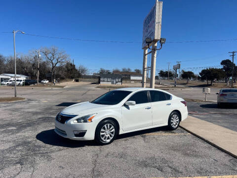 2014 Nissan Altima for sale at Patriot Auto Sales in Lawton OK