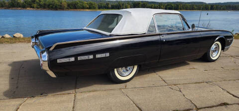 1962 Ford Thunderbird