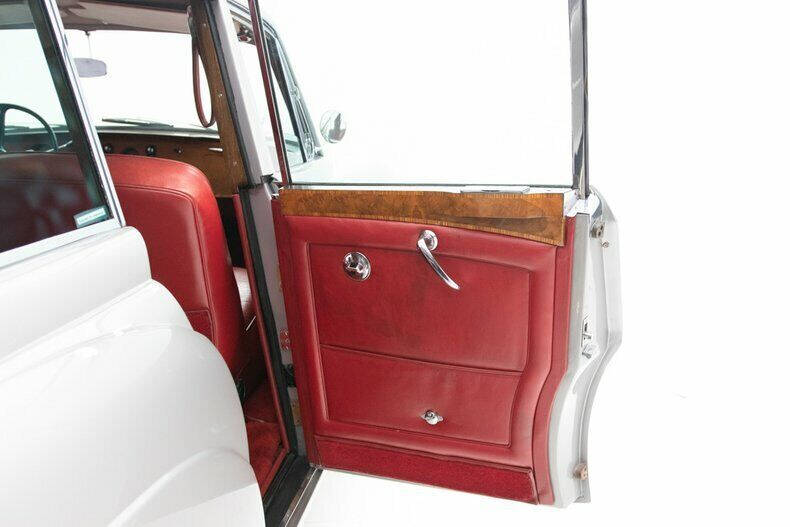 1966 Rolls-Royce Flying Spur