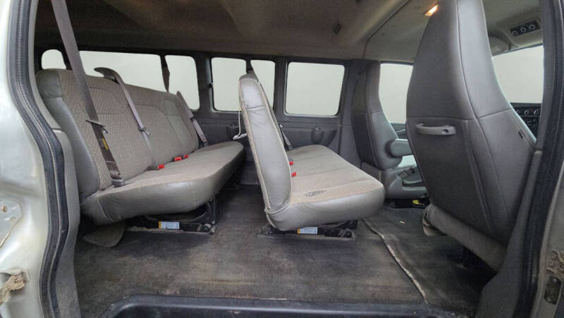 2017 Chevrolet Express LT 3500