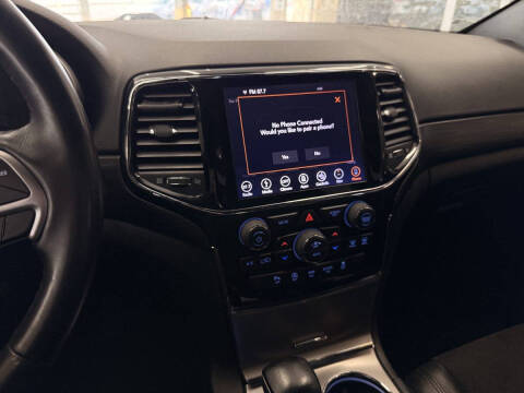 2019 Jeep Grand Cherokee Altitude