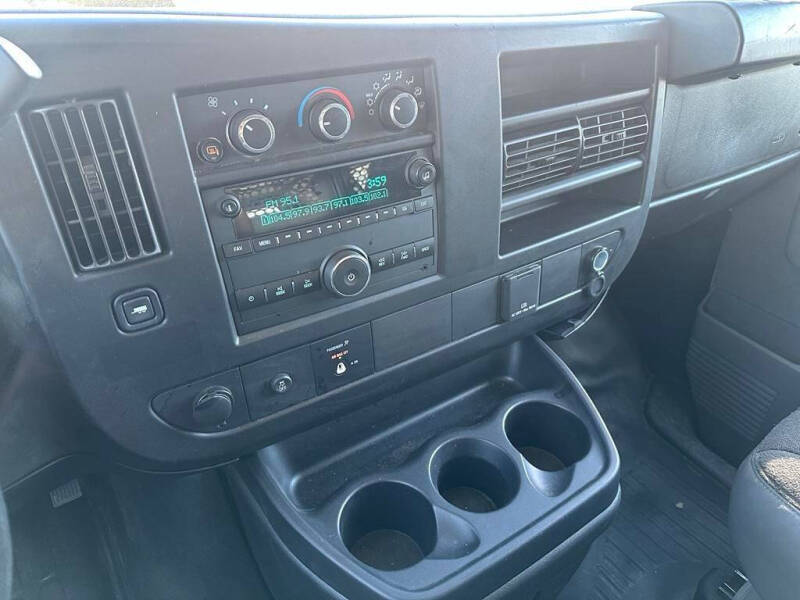 2024 GMC Savana 2500