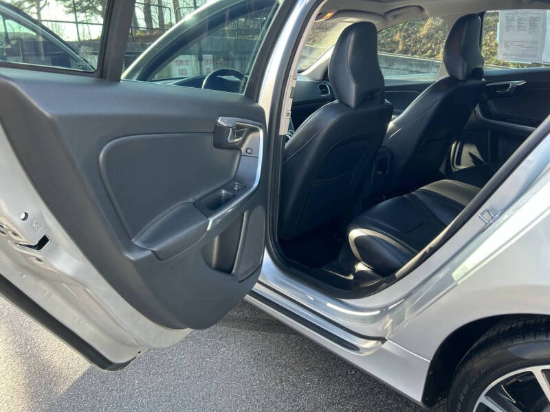 2016 Volvo S60 T5 Drive-E Premier