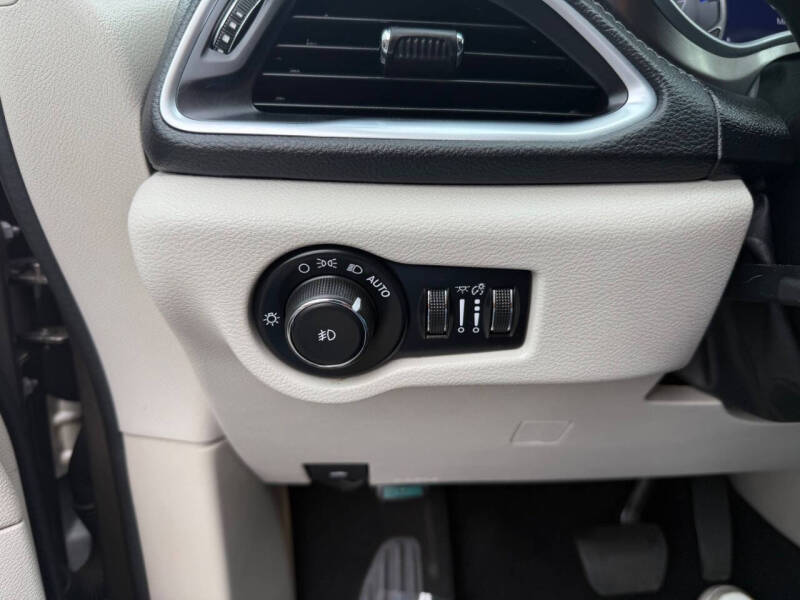 2017 Chrysler Pacifica Limited