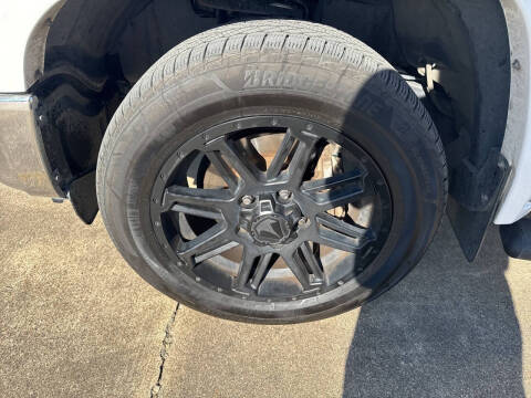 2019 Toyota Tundra SR5