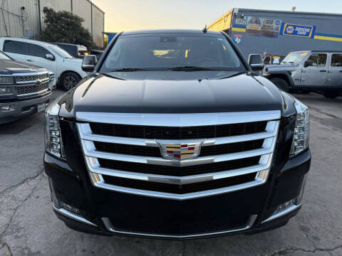 2018 Cadillac Escalade Luxury