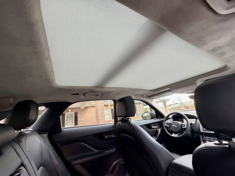 2020 Jaguar F-PACE 25t Prestige