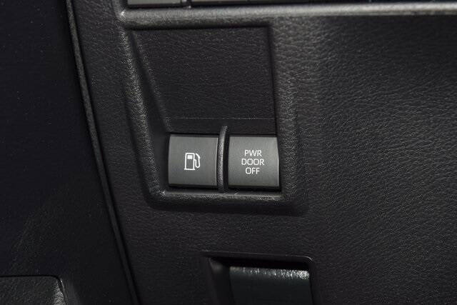 2025 Toyota Sienna Limited 7-Passenger