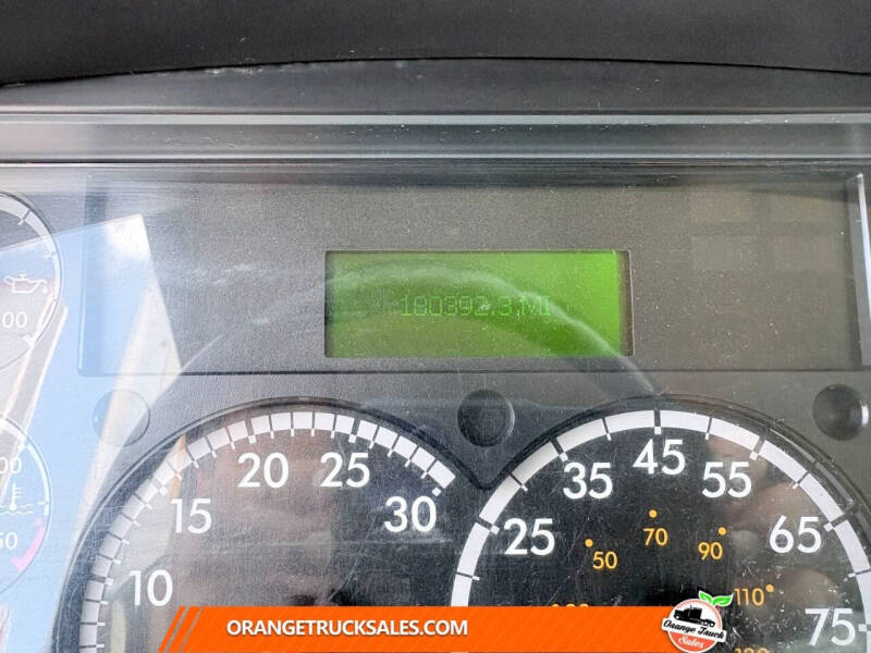 2020 Freightliner M2 106