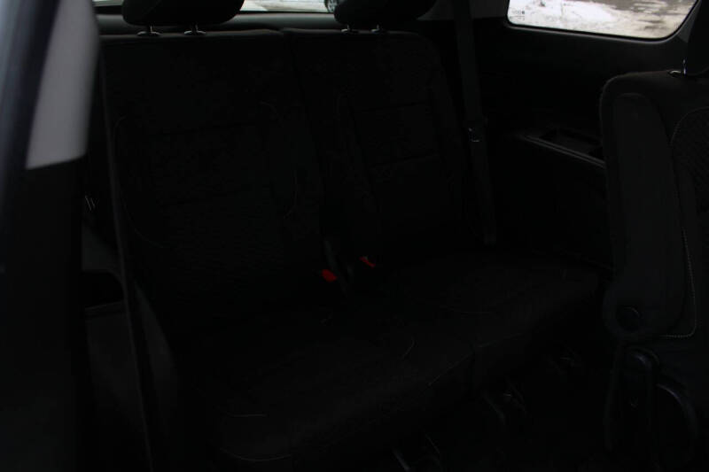 2017 GMC Acadia SLE-2