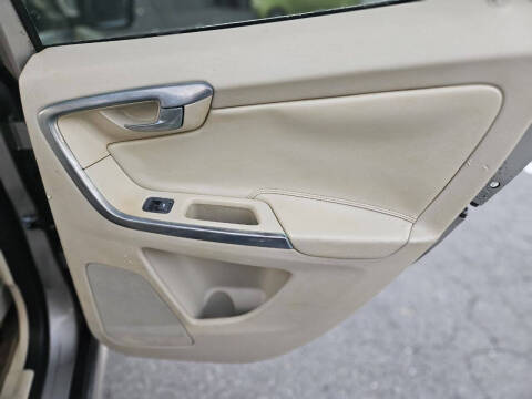 2015 Volvo XC60 T5 Drive-E Premier Plus