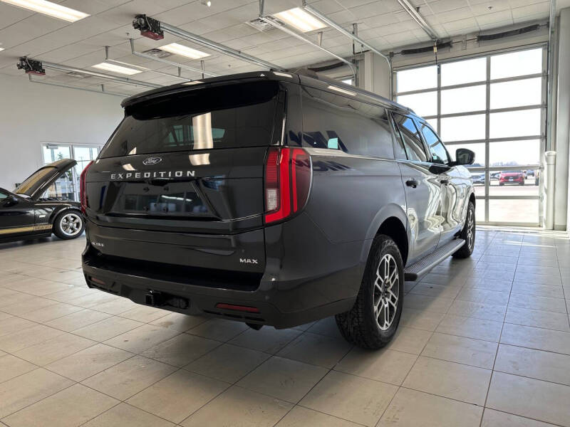 2026 Ford Expedition MAX Active