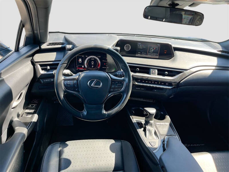 2022 Lexus UX 200