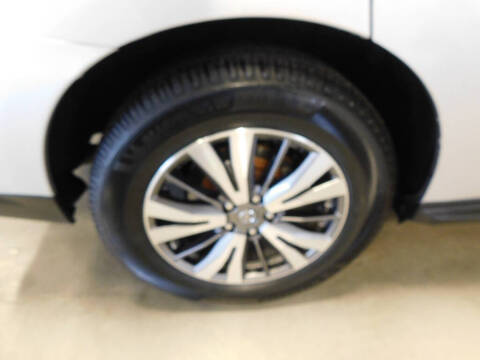 2019 Nissan Pathfinder SV