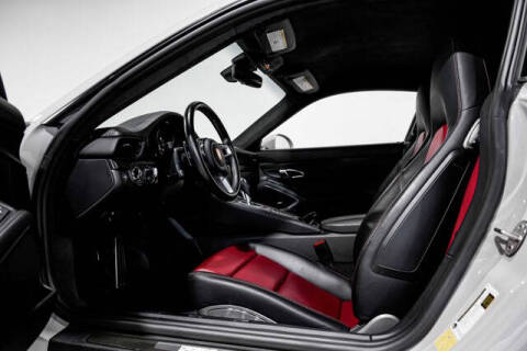 2018 Porsche 911 Carrera GTS