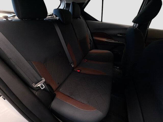 2019 Nissan Kicks SR