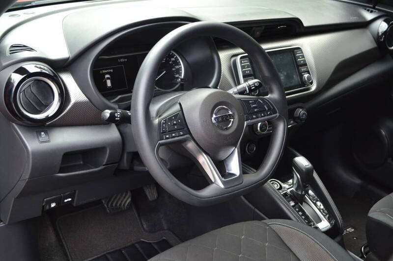 2019 Nissan Kicks SV