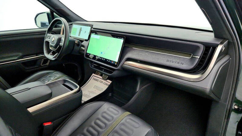 2024 Rivian R1T Adventure