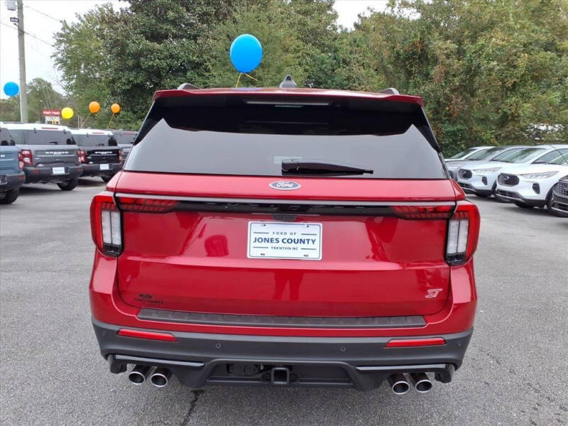 2025 Ford Explorer ST