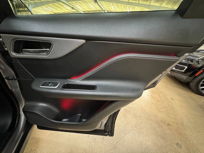 2020 Jaguar F-PACE SVR