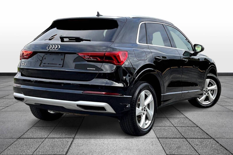 2023 Audi Q3 quattro Premium Plus 40 TFSI