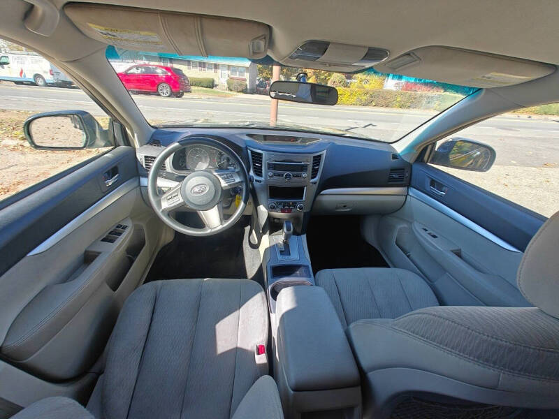 2010 Subaru Outback 2.5i