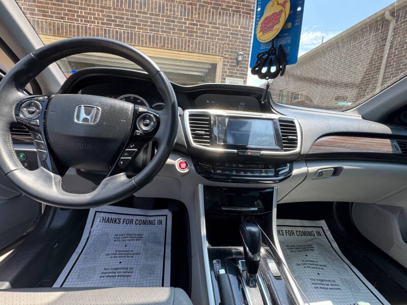 2017 Honda Accord EX-L V6 w/Navi w/Honda Sensing