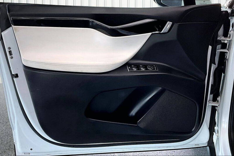 2018 Tesla Model X 75D
