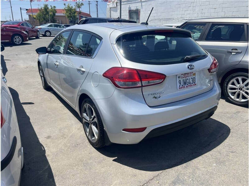 2016 Kia Forte5