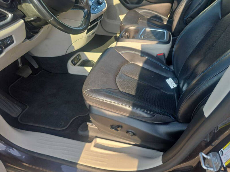 2021 Chrysler Pacifica Touring L