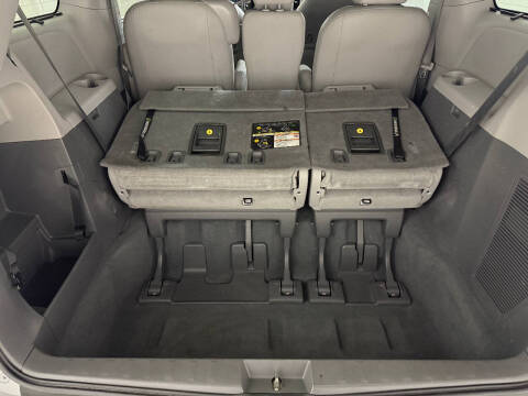 2020 Toyota Sienna XLE Premium 8-Passenger