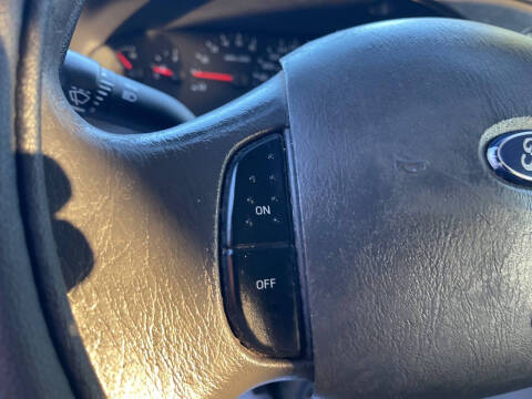 2008 Ford E-Series E-350 SD XLT