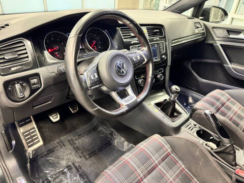 2017 Volkswagen Golf GTI S