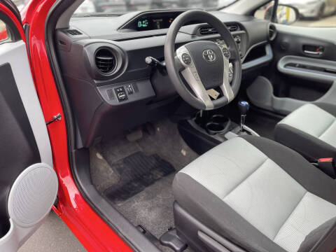 2013 Toyota Prius c One