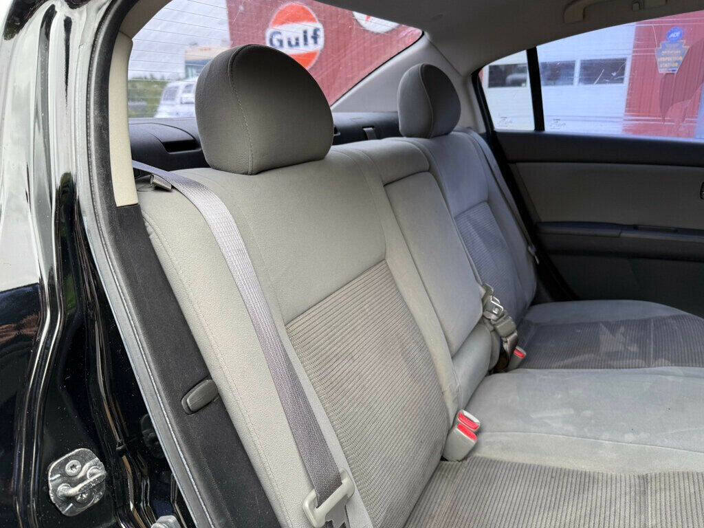 2010 Nissan Sentra 34