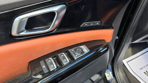 2024 Kia Carnival SX