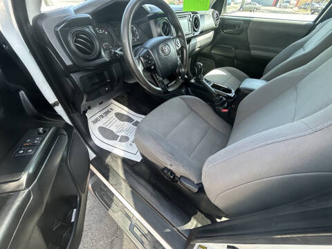 2019 Toyota Tacoma SR