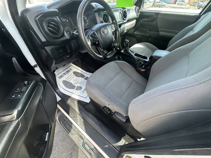 2019 Toyota Tacoma SR