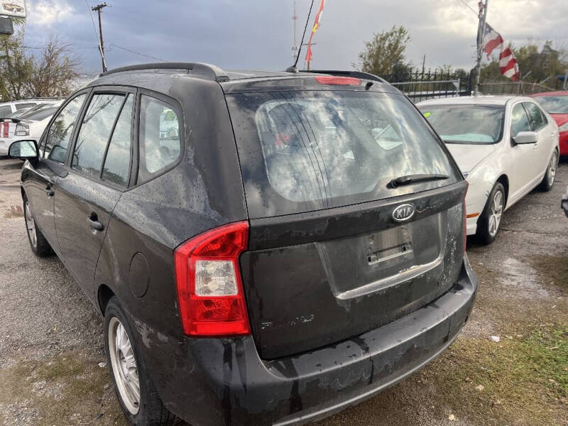 2007 Kia Rondo