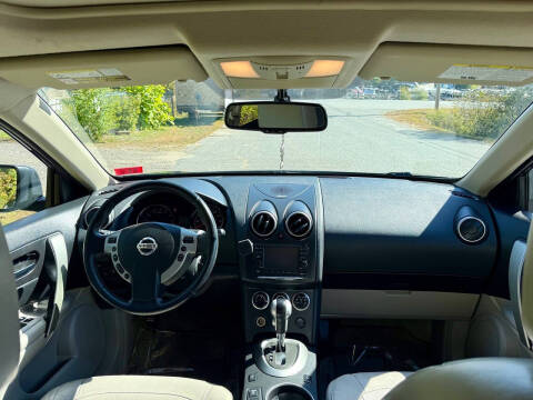 2013 Nissan Rogue SV w/SL Package